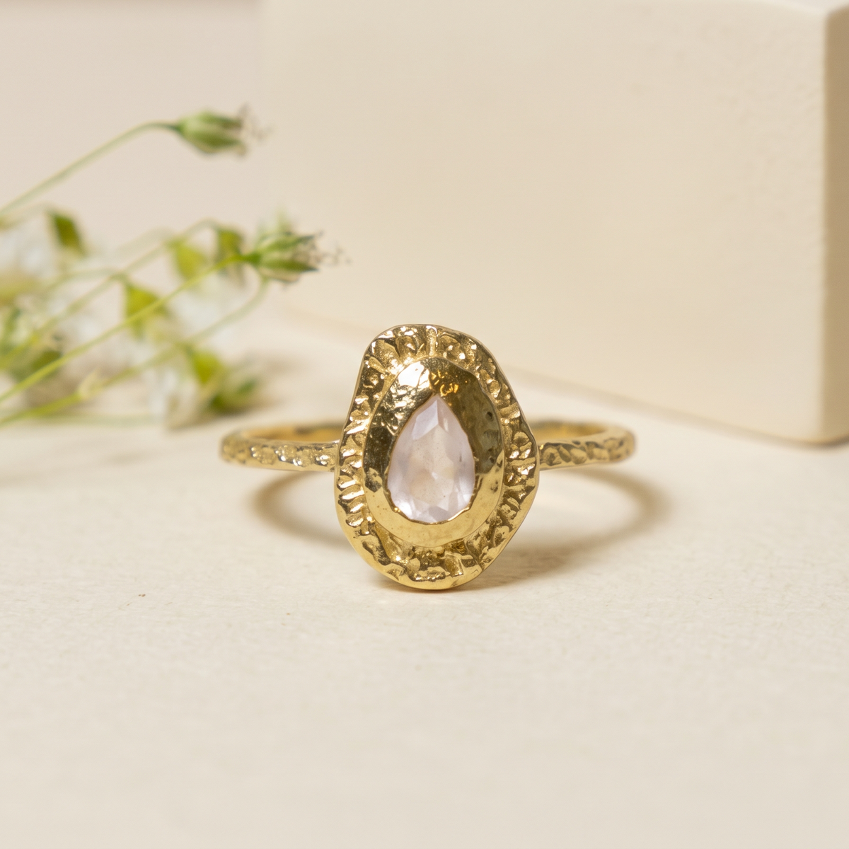 Vintage Rose Pear