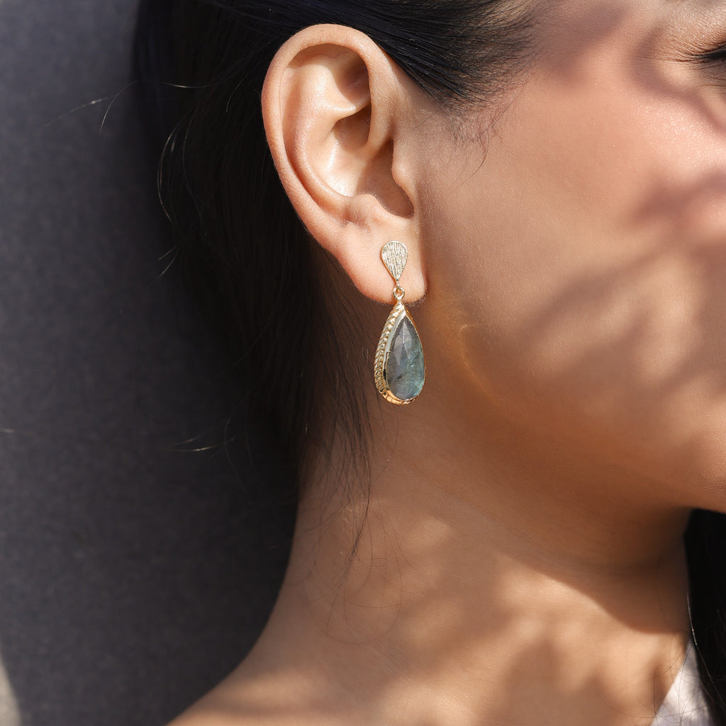 Noir Drop Earring